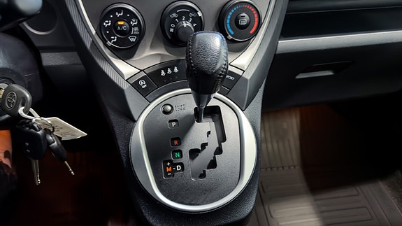 Toyota Verso-S 19 of 24