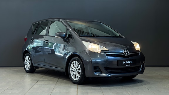 Toyota Verso-S 7 of 24