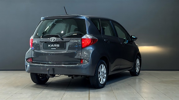 Toyota Verso-S 5 of 5