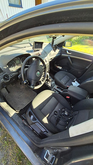 Skoda Octavia 3 of 5
