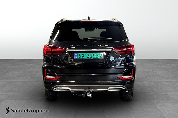 KGM Rexton 4 of 17