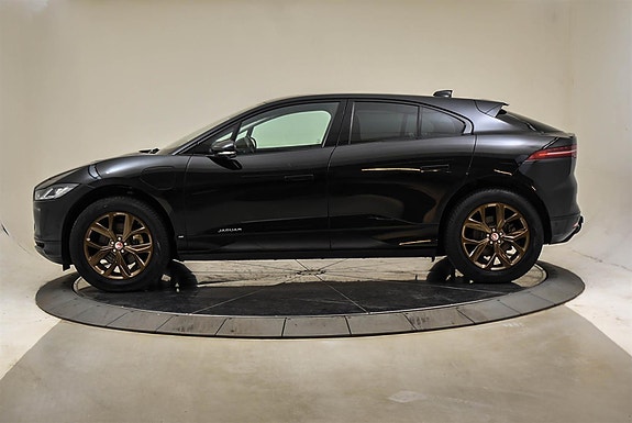 Jaguar I-PACE 2 of 5