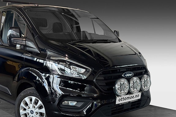 Ford Transit Custom 320L 2 of 5