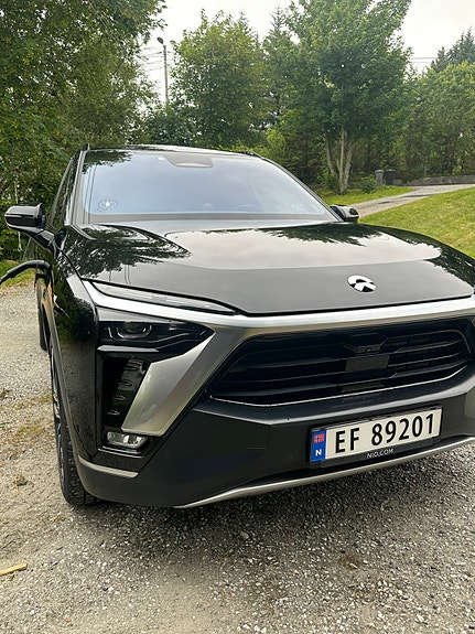 NIO ES8 4 of 30