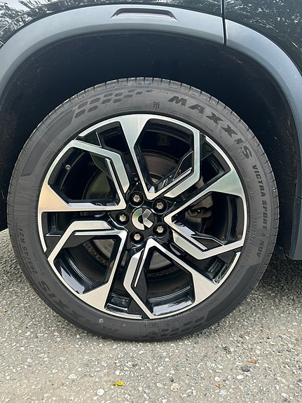 NIO ES8 10 of 30