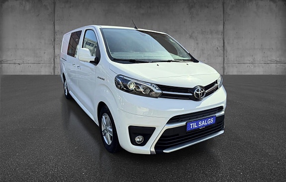 Toyota Proace 2 of 5