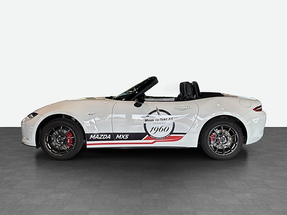 Mazda MX-5 8 of 22