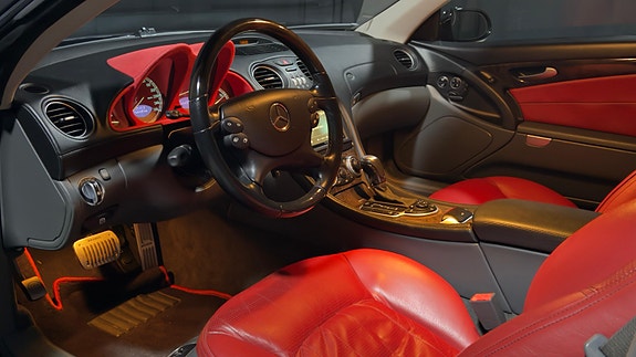 Mercedes-Benz SL500 26 of 30