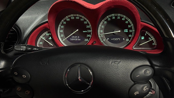 Mercedes-Benz SL500 28 of 30