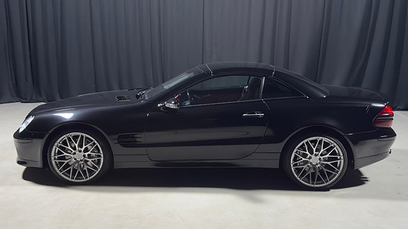 Mercedes-Benz SL500 6 of 30