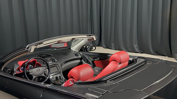 Mercedes-Benz SL500 24 of 30