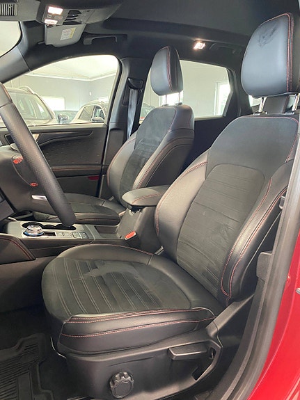 Ford Kuga 10 of 30