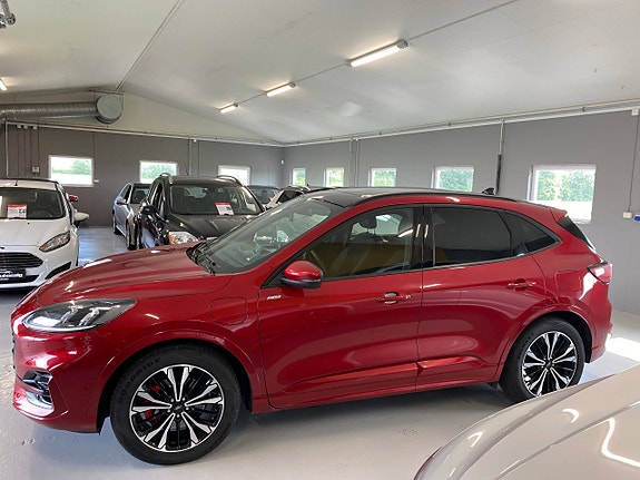 Ford Kuga 7 of 30