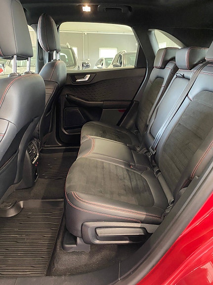 Ford Kuga 11 of 30