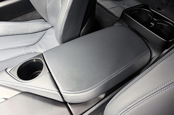 BMW i8 26 of 30