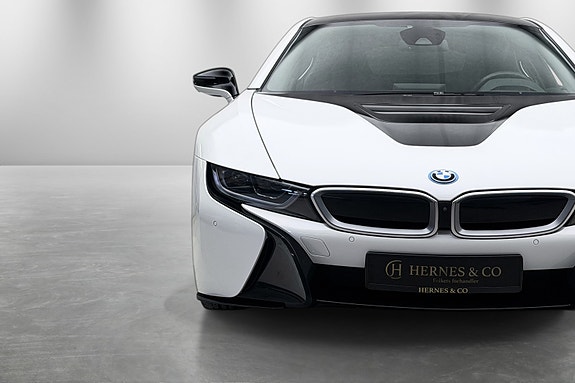 BMW i8 4 of 5