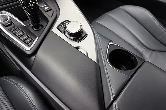 BMW i8 27 of 30