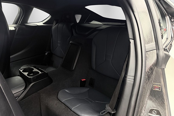 BMW i8 28 of 30