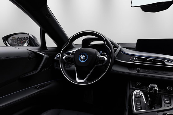 BMW i8 17 of 30