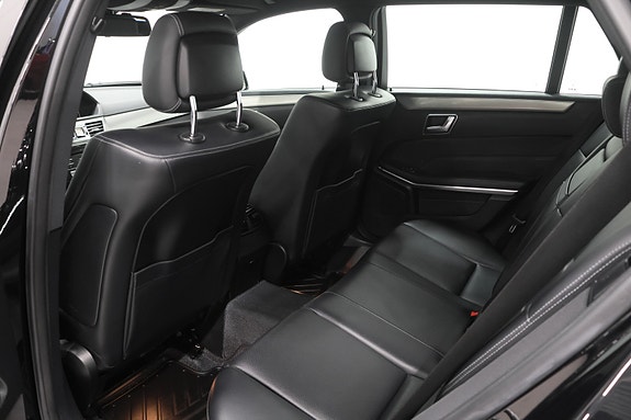 Mercedes-Benz E220 19 of 25