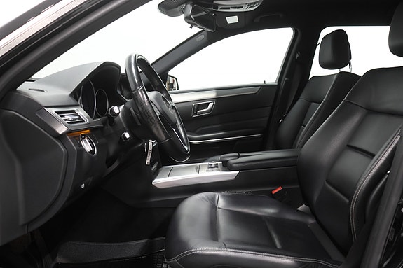 Mercedes-Benz E220 16 of 25