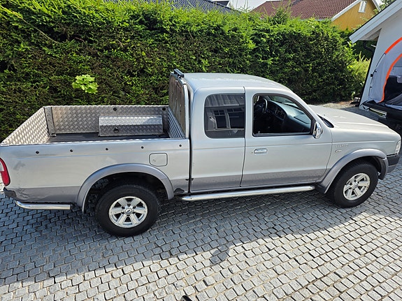 Ford Ranger 2 of 5