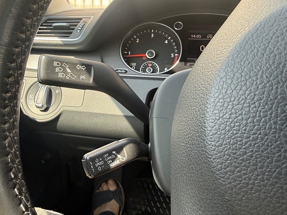 Volkswagen Passat 11 of 27