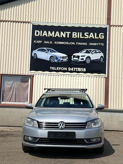 Volkswagen Passat 2 of 27