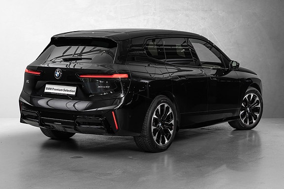 BMW iX 3 of 5