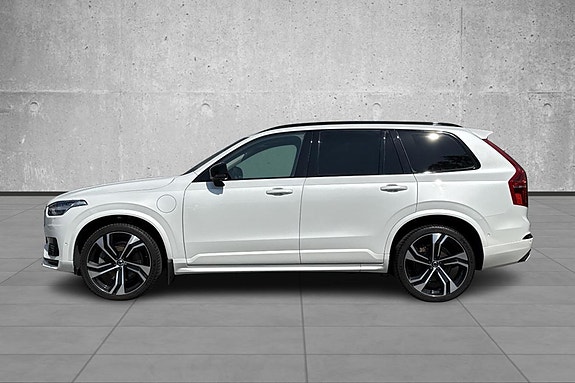 Volvo XC90 9 of 30