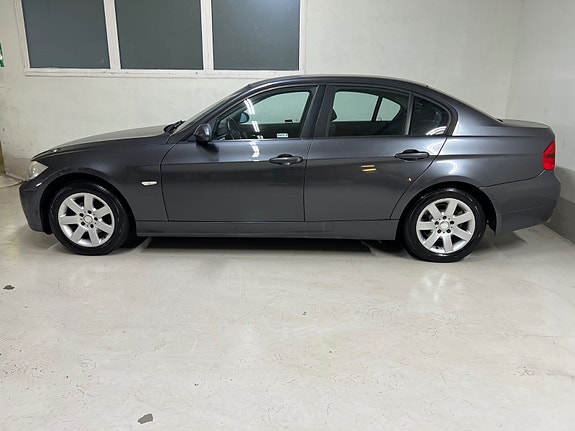 BMW 318i 3 of 21
