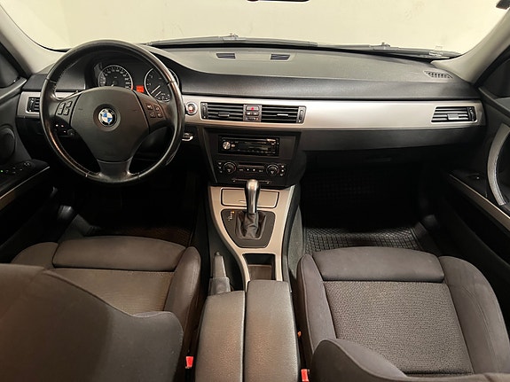 BMW 318i 9 of 21