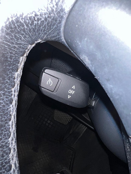 BMW 318i 11 of 21