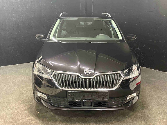 Skoda Fabia 3 of 5
