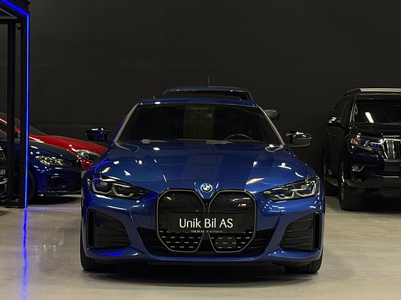 BMW i4 3 of 5