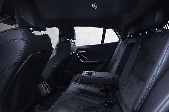 BMW iX2 24 of 30