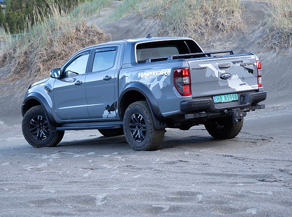 Ford Ranger Raptor 6 of 26