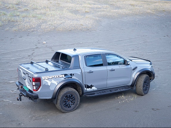Ford Ranger Raptor 8 of 26
