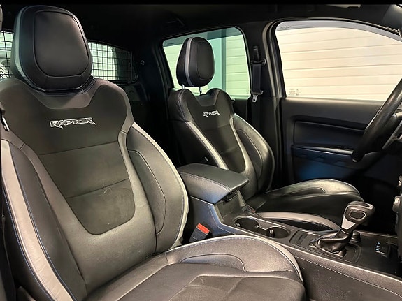 Ford Ranger Raptor 18 of 26