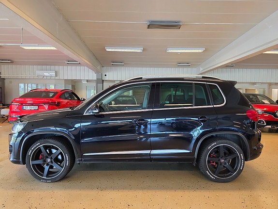 Volkswagen Tiguan 2 of 27