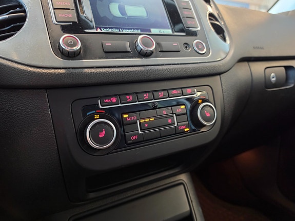 Volkswagen Tiguan 23 of 27