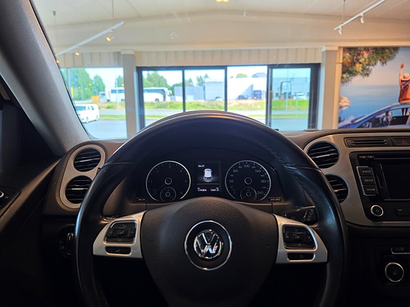 Volkswagen Tiguan 17 of 27