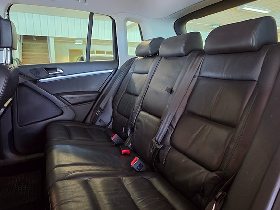 Volkswagen Tiguan 12 of 27