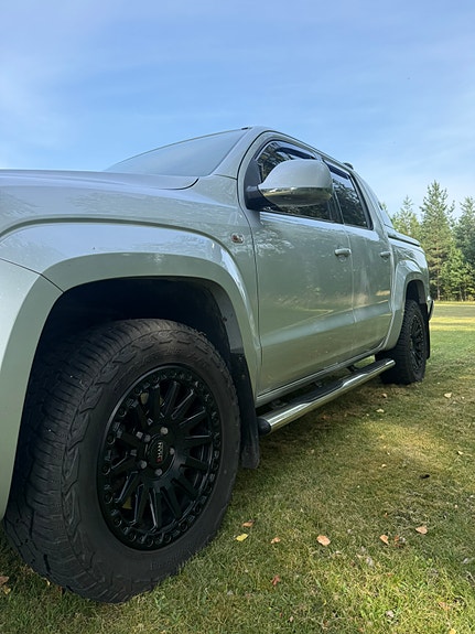 Volkswagen Amarok 3 of 5