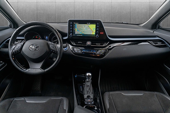 Toyota C-HR 22 of 27