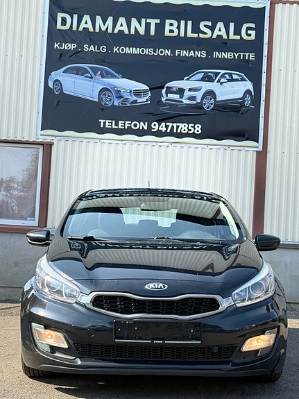 Kia Ceed 2 of 5