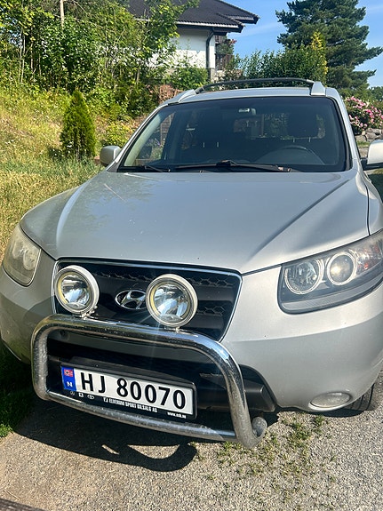 Hyundai Santa Fe 2 of 5