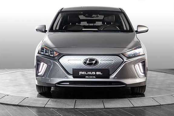 Hyundai IONIQ 2 of 5