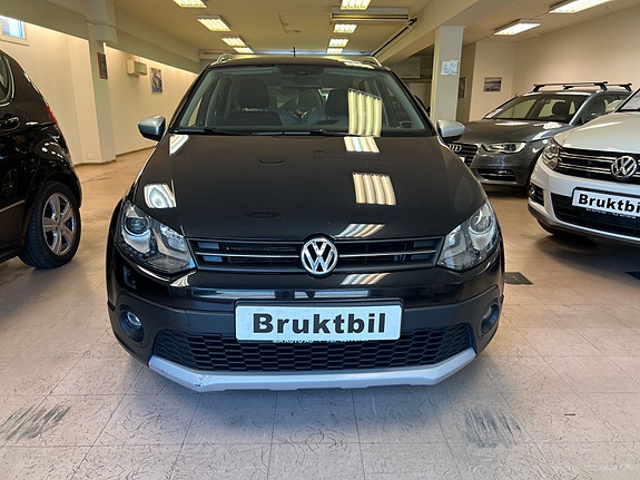 Volkswagen Polo Cross 2 of 5