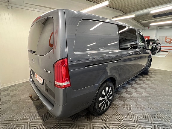 Mercedes-Benz Vito 4 of 5